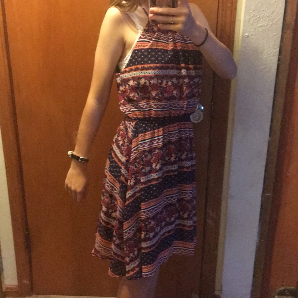 Dress🚨🔜🚨 - Picture 4 of 5